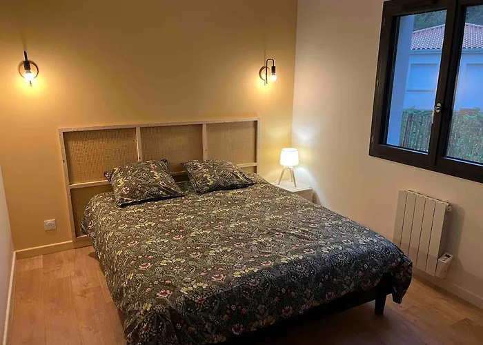 Famille Et Piscine Nyaraló *